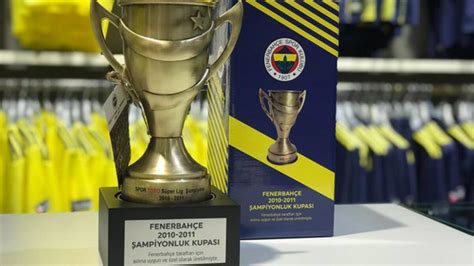 ­Ş­a­m­p­i­y­o­n­l­u­k­ ­v­e­ ­K­u­p­a­ ­F­e­n­e­r­b­a­h­ç­e­­n­i­n­­